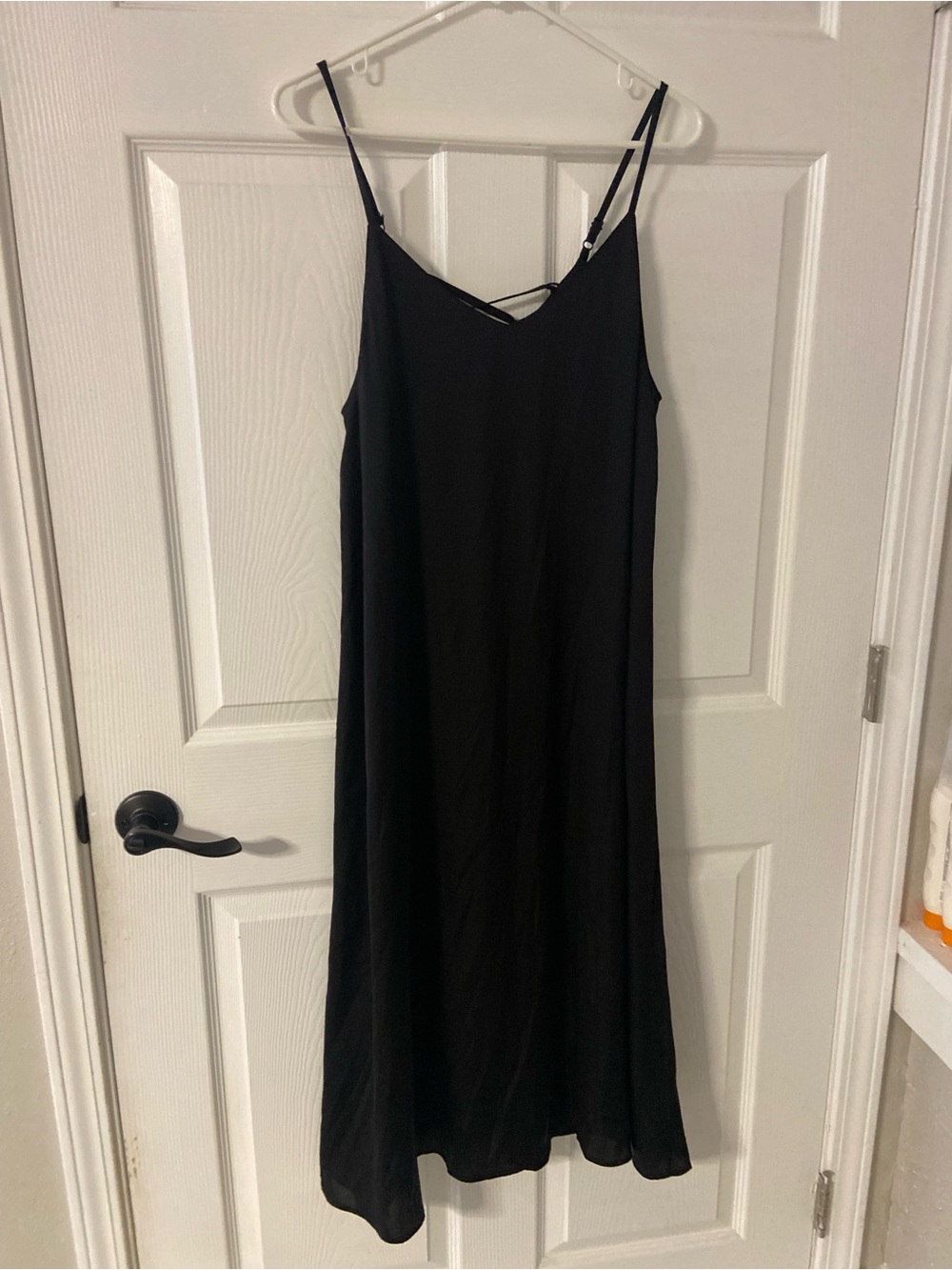 T40- COLZA Black Lace-Up Flared Cami Mid-Maxi Dress